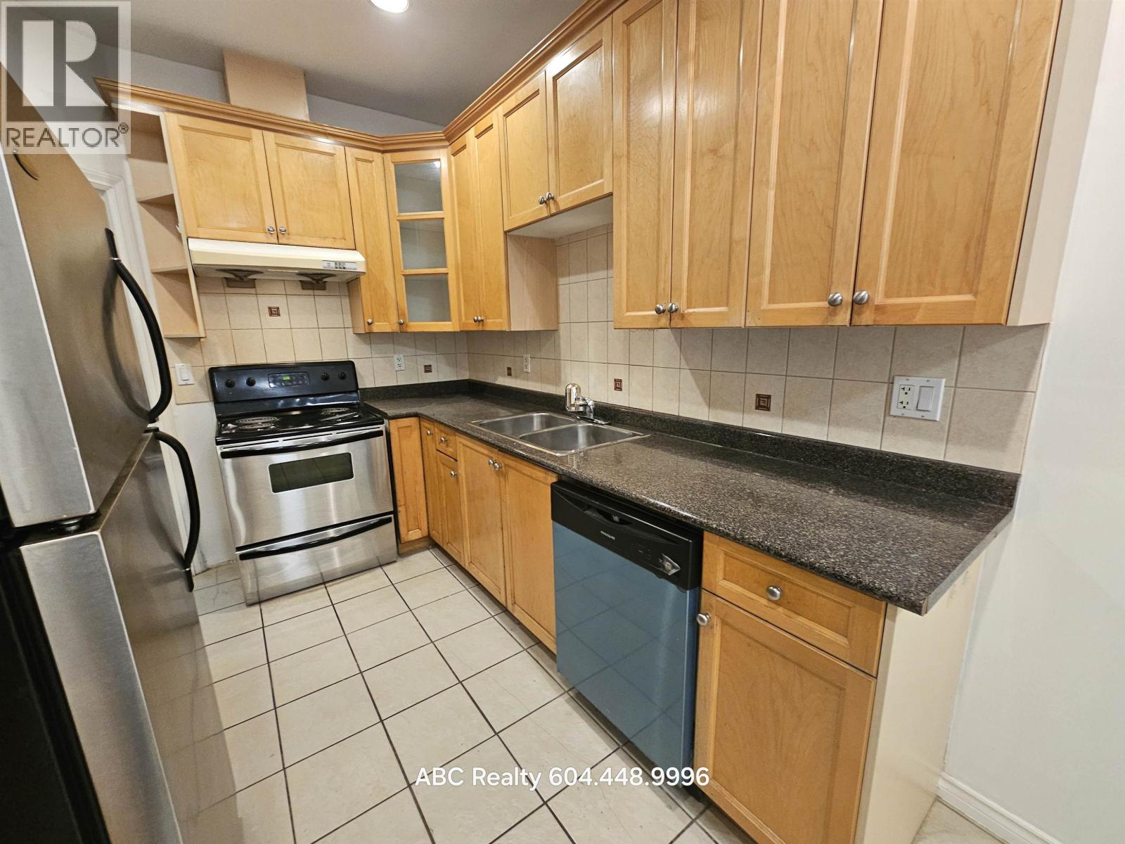 Top Floor 8xxx Main Street, Vancouver, British Columbia  V5X 3L1 - Photo 2 - R3039711