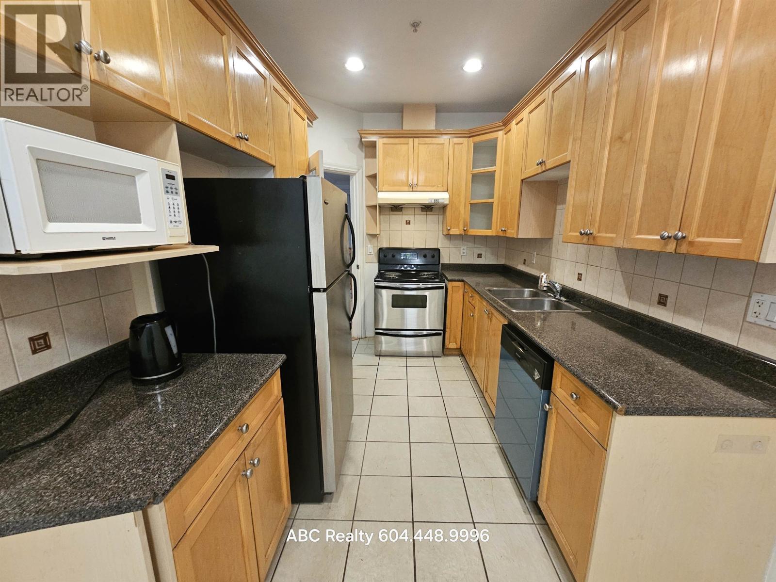 Top Floor 8xxx Main Street, Vancouver, British Columbia  V5X 3L1 - Photo 3 - R3039711