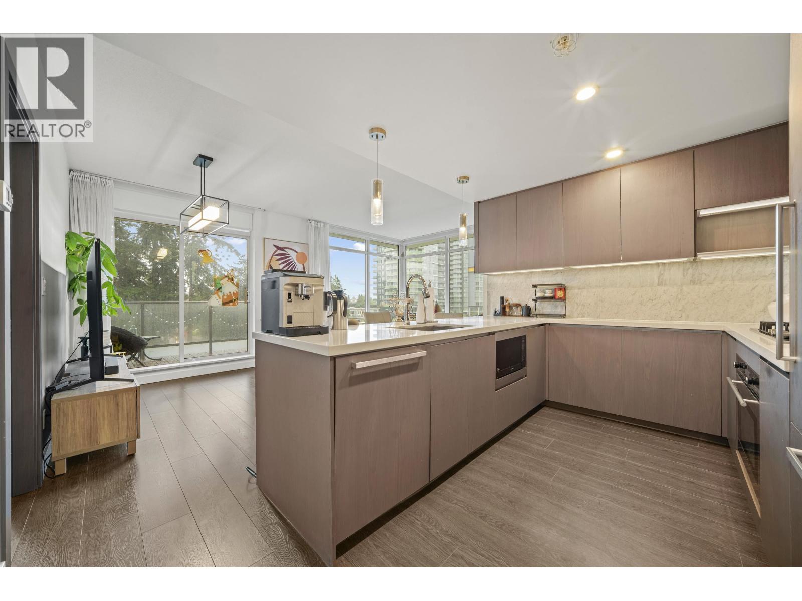 601 6538 Nelson Avenue, Burnaby, British Columbia  V5H 0G5 - Photo 3 - R3038297