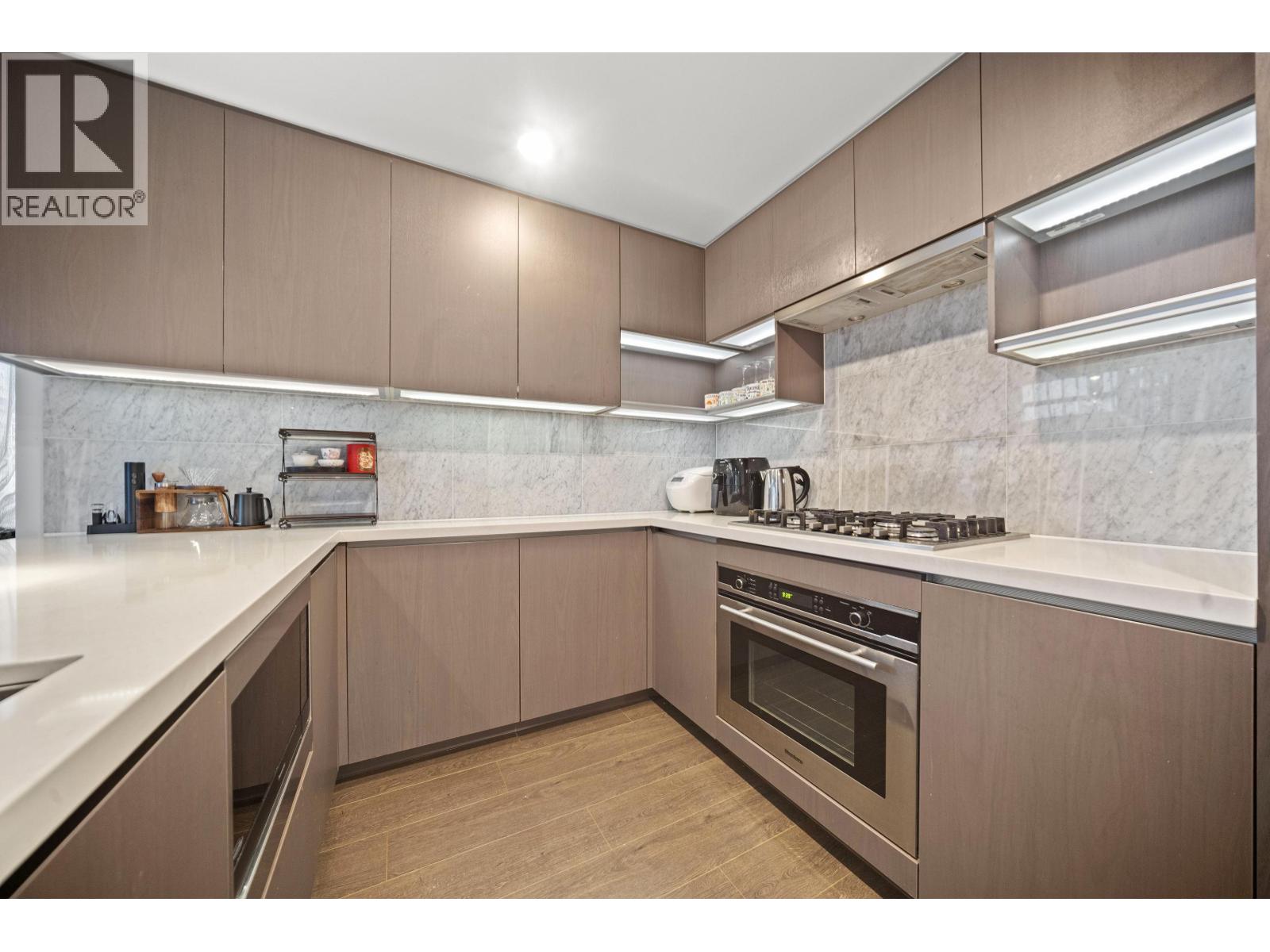 601 6538 Nelson Avenue, Burnaby, British Columbia  V5H 0G5 - Photo 4 - R3038297