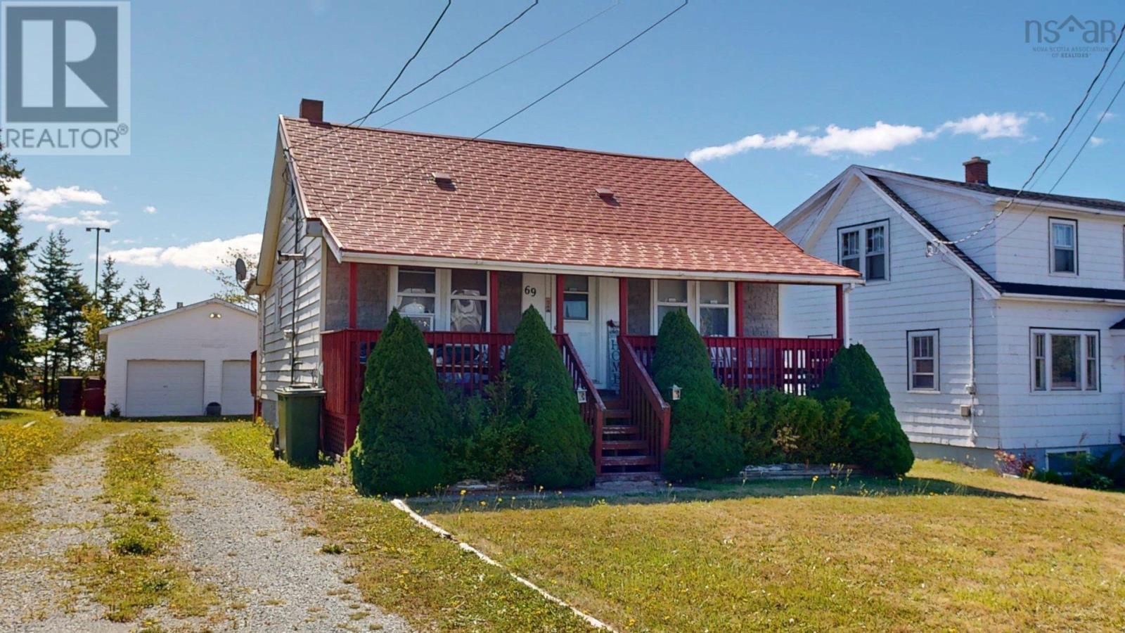 69 Howard Avenue, Eastern Passage, Nova Scotia  B3G 1M4 - Photo 1 - 202521415