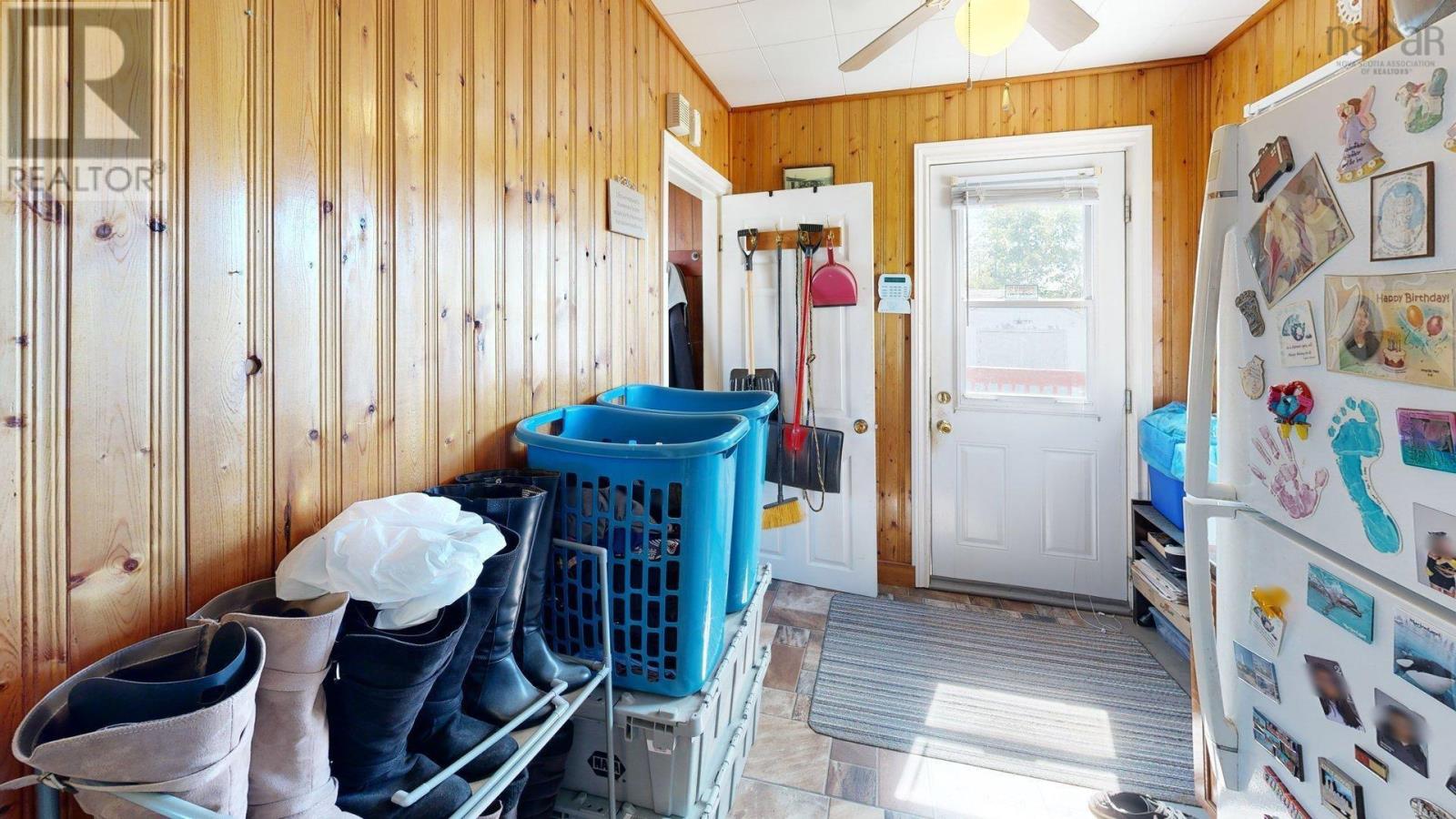 69 Howard Avenue, Eastern Passage, Nova Scotia  B3G 1M4 - Photo 6 - 202521415