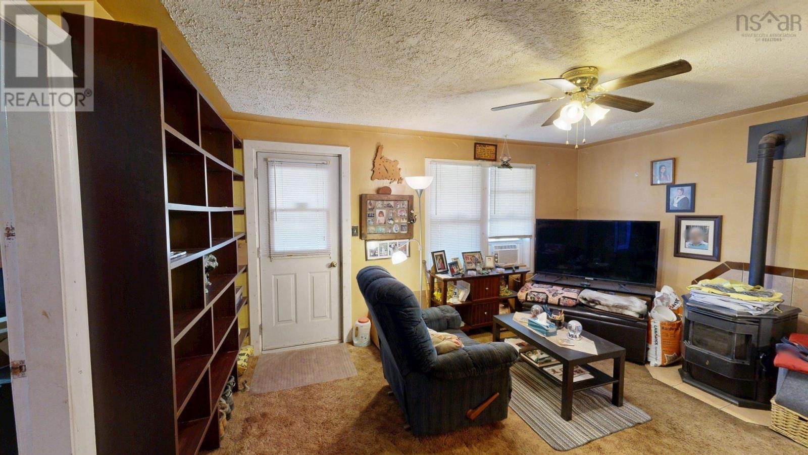 69 Howard Avenue, Eastern Passage, Nova Scotia  B3G 1M4 - Photo 10 - 202521415