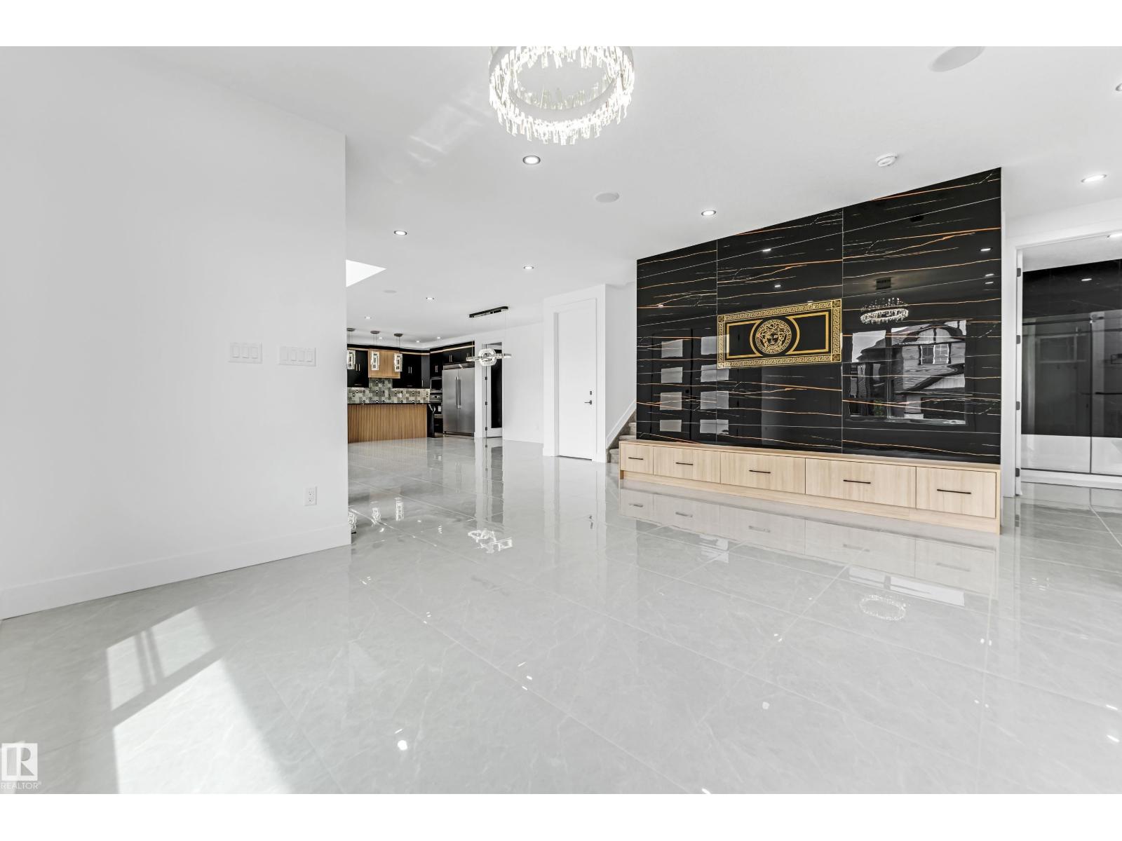 2018 13a Av Nw, Edmonton, Alberta  T6T 0H3 - Photo 13 - E4454303