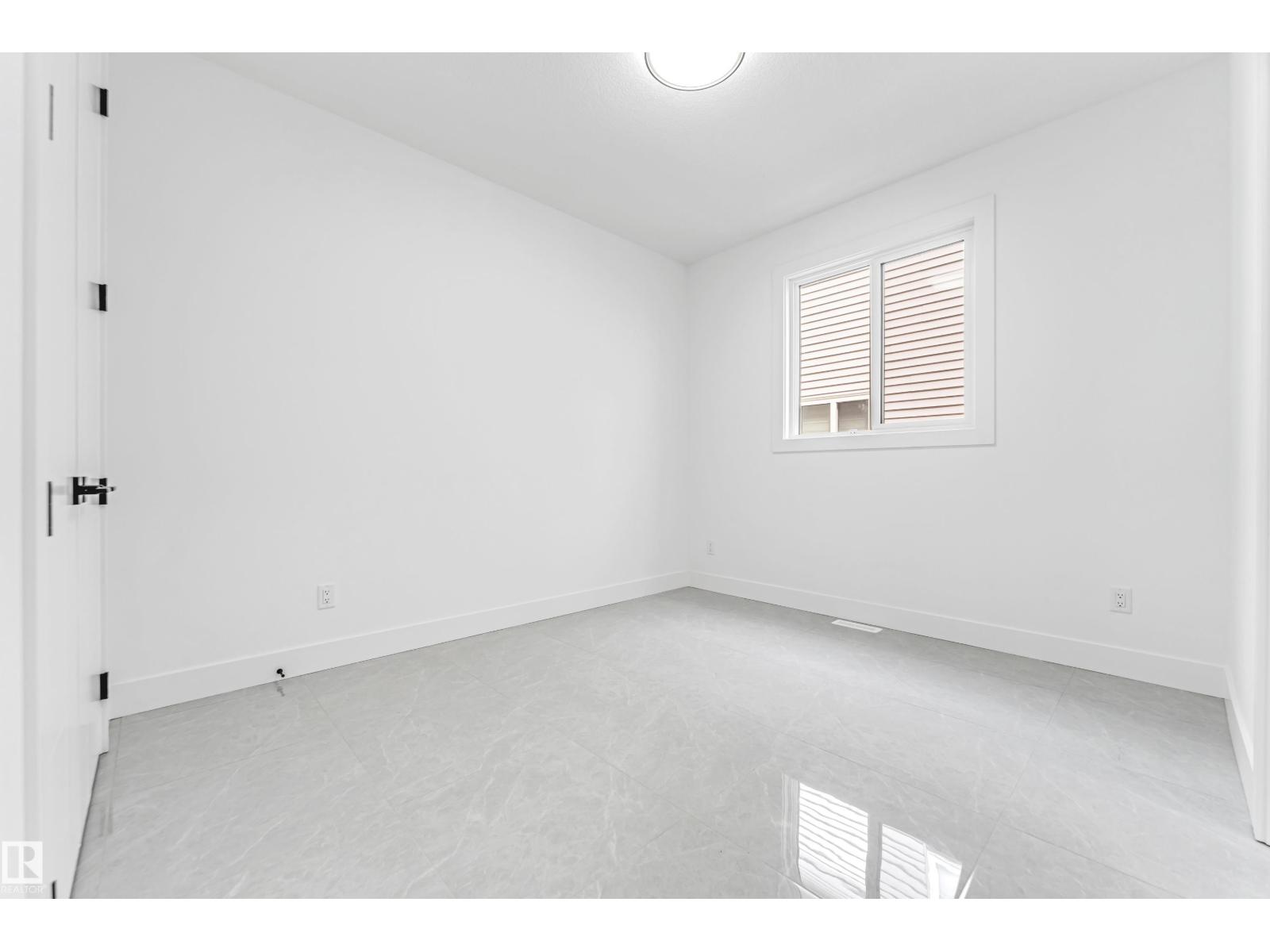2018 13a Av Nw, Edmonton, Alberta  T6T 0H3 - Photo 14 - E4454303