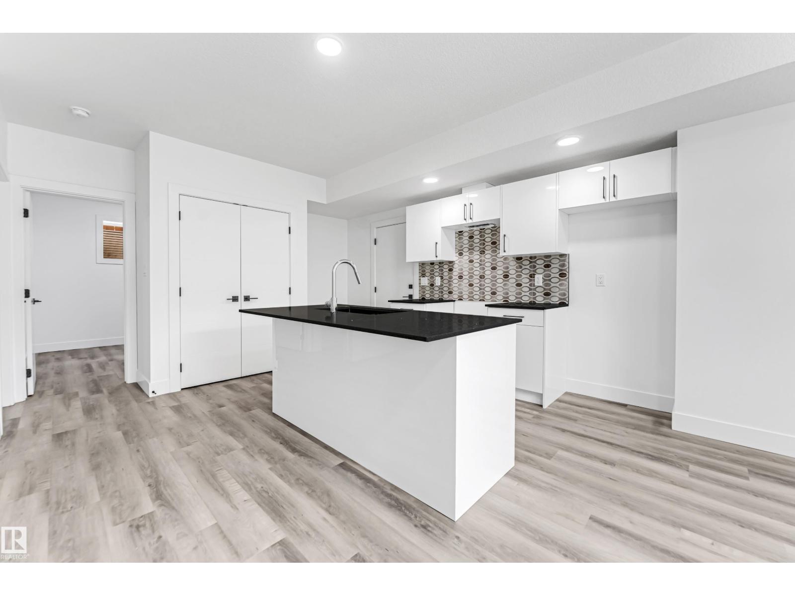 2018 13a Av Nw, Edmonton, Alberta  T6T 0H3 - Photo 54 - E4454303