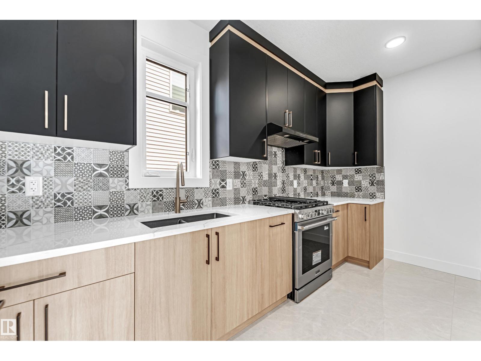 2018 13a Av Nw, Edmonton, Alberta  T6T 0H3 - Photo 27 - E4454303
