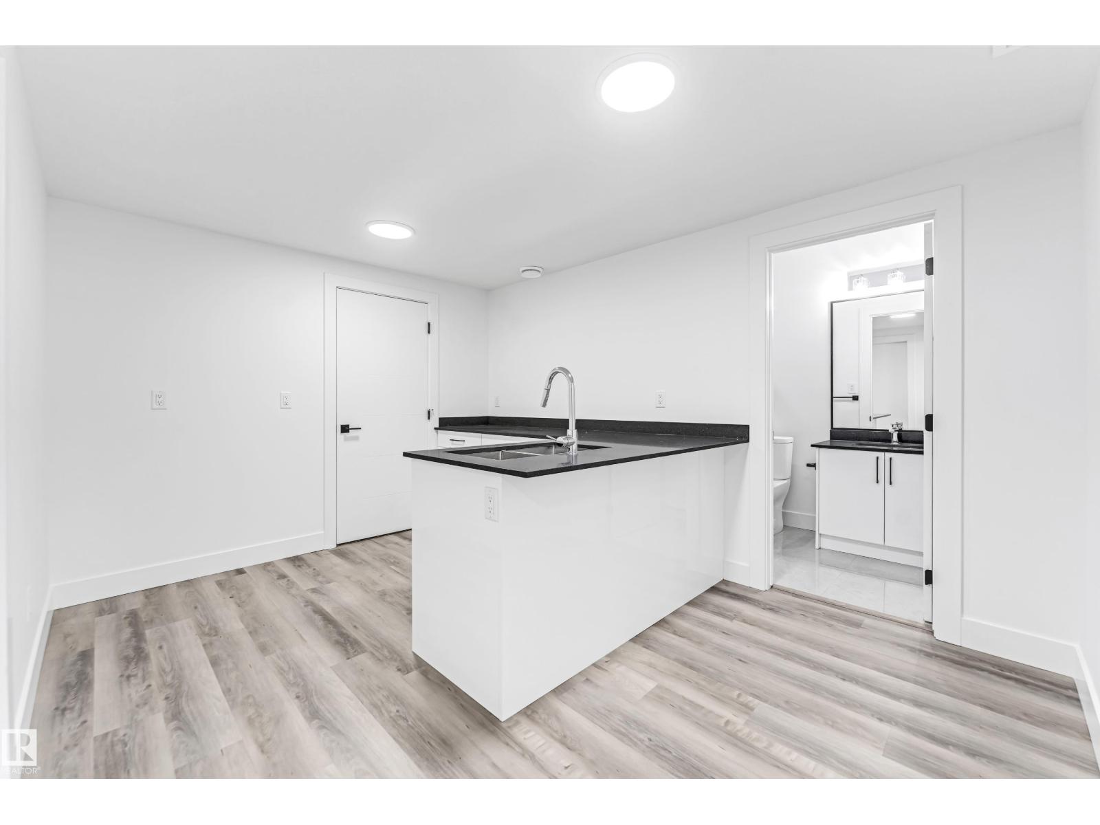 2018 13a Av Nw, Edmonton, Alberta  T6T 0H3 - Photo 64 - E4454303