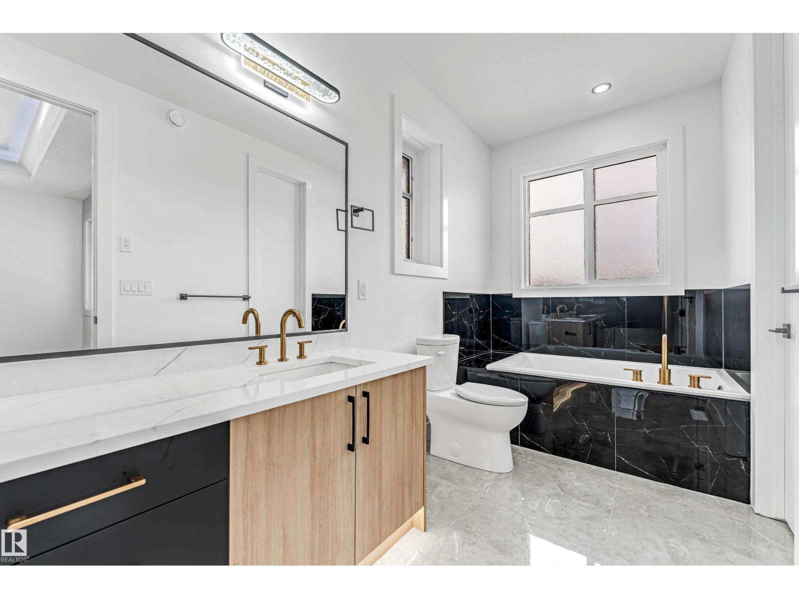 2018 13a Av Nw, Edmonton, Alberta  T6T 0H3 - Photo 39 - E4454303