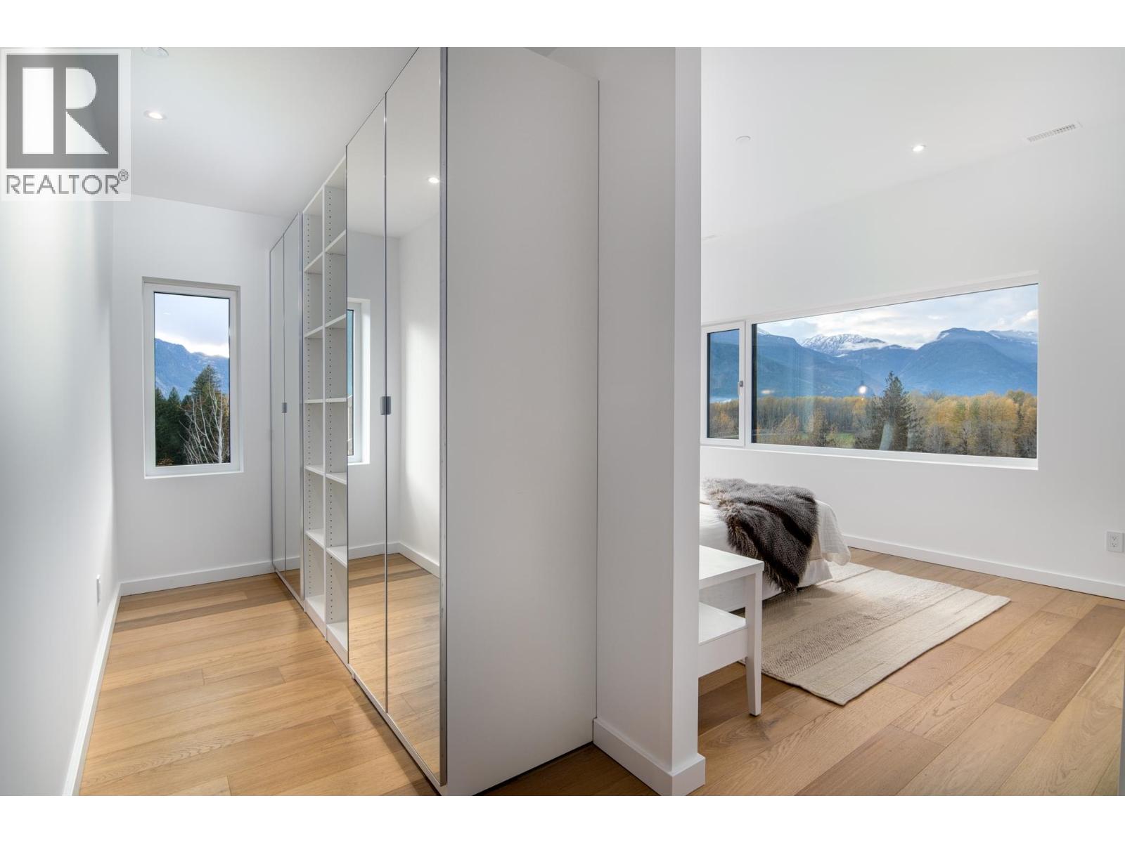 1780 Pinewood Drive, Pemberton, British Columbia  V0N 2L3 - Photo 27 - R3003513