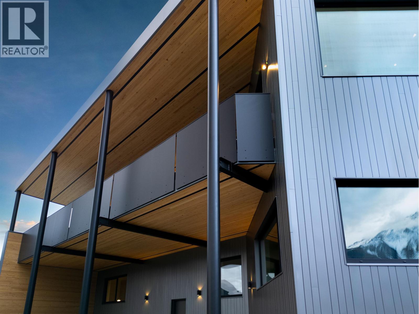 1780 PINEWOOD DRIVE, Pemberton, British Columbia
