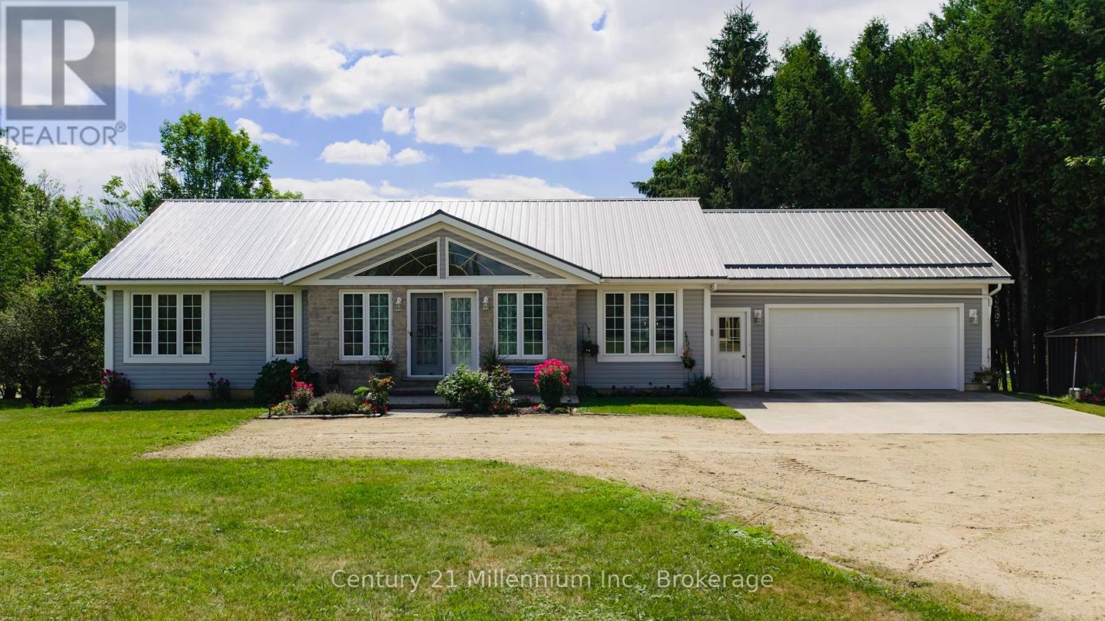 9849 Wellington Rd 3, Minto, Ontario  N0G 1M0 - Photo 3 - X12359329