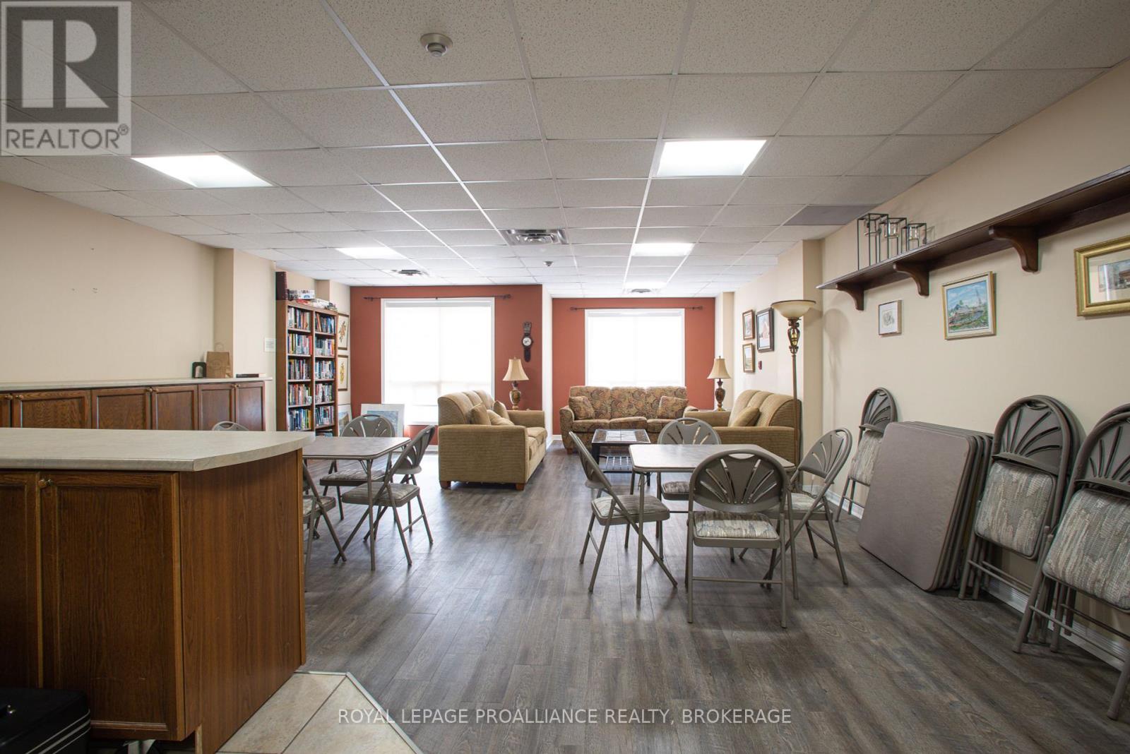 205 - 350 Wellington Street, Kingston, Ontario  K7K 7J7 - Photo 43 - X12317092