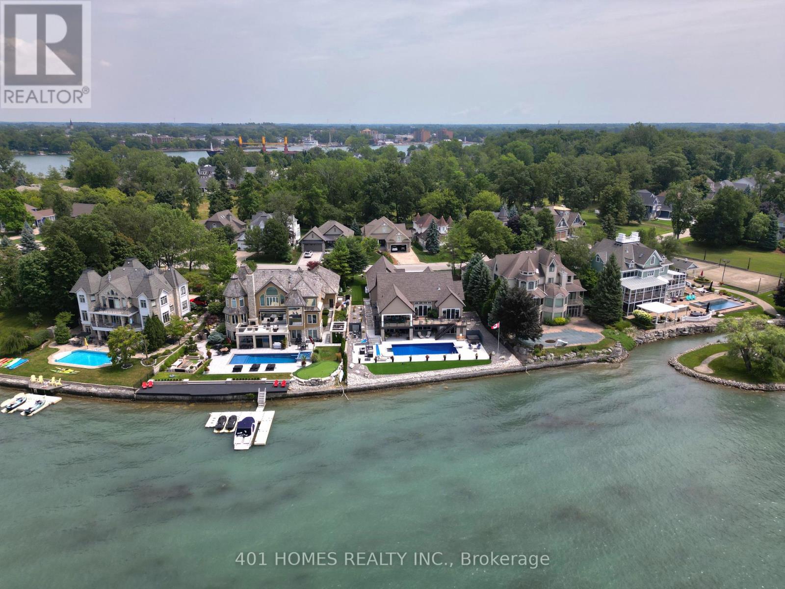 257 Crystal Bay Drive E, Amherstburg, Ontario  N9V 4A6 - Photo 6 - X12359842