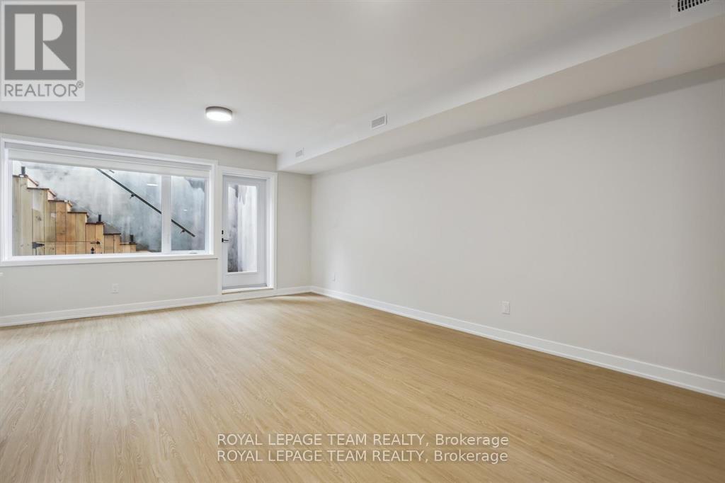 1 - 49 Grosvenor Avenue, Ottawa, Ontario  K1S 4S1 - Photo 3 - X12359810