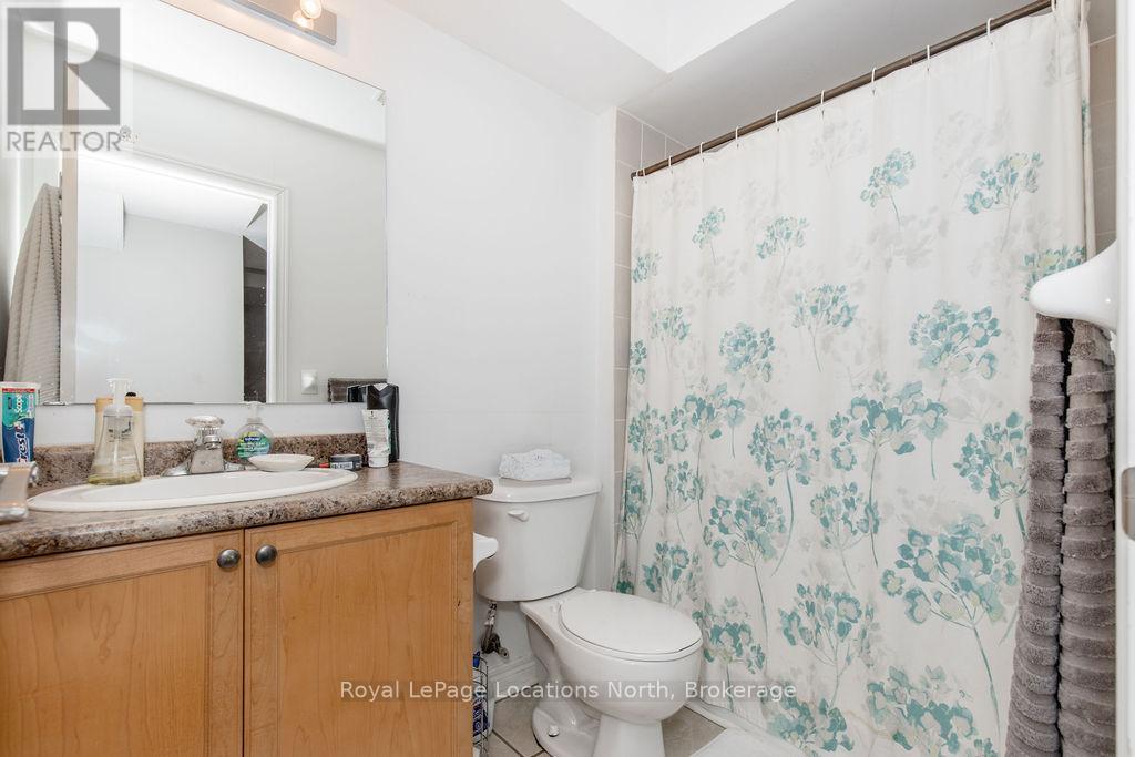 46 Admiral Road, Wasaga Beach, Ontario  L9Z 3C6 - Photo 15 - S12359880