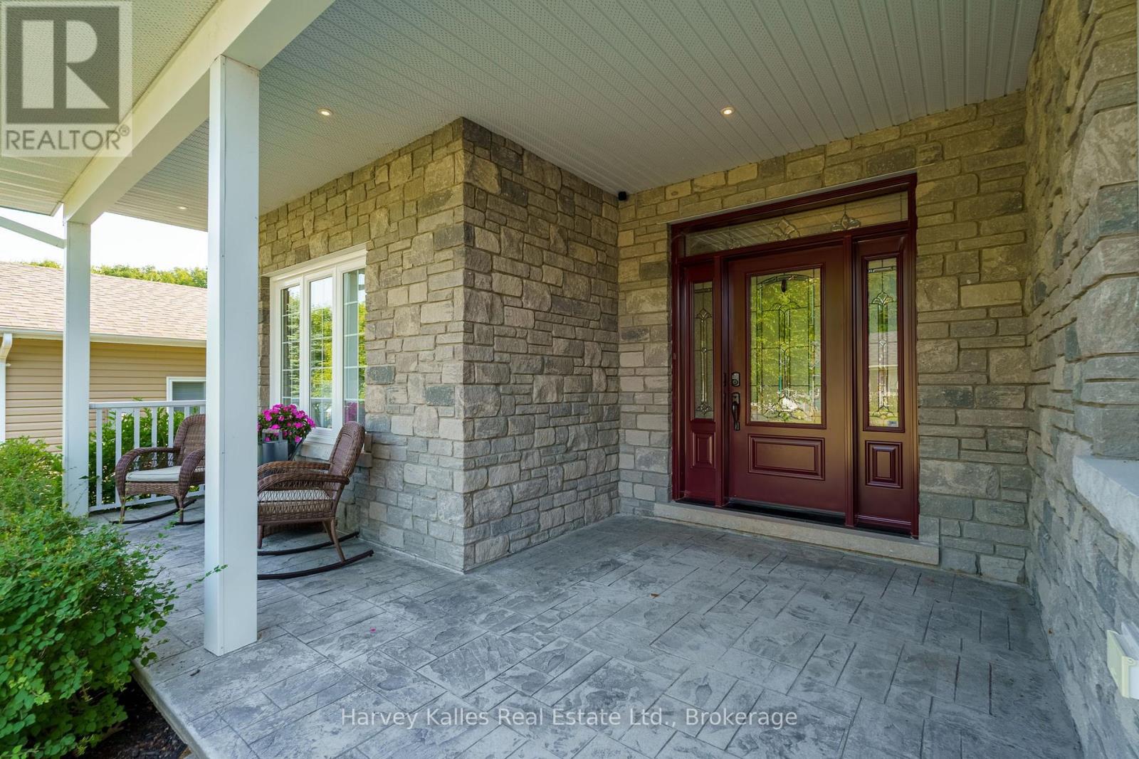 36 Homestead Lane, Huntsville, Ontario  P1H 2N8 - Photo 6 - X12359768