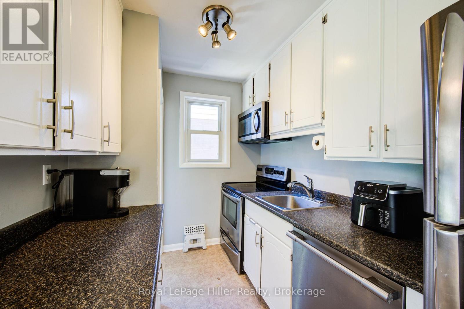 11 Warwick Road, Stratford, Ontario  N5A 6E6 - Photo 13 - X12359792