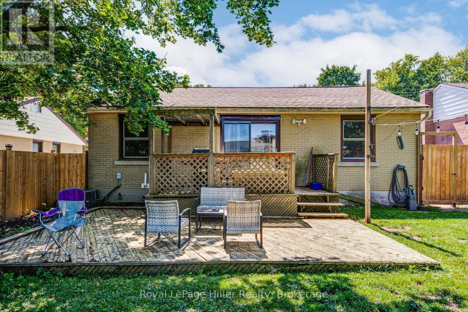 11 Warwick Road, Stratford, Ontario  N5A 6E6 - Photo 43 - X12359792