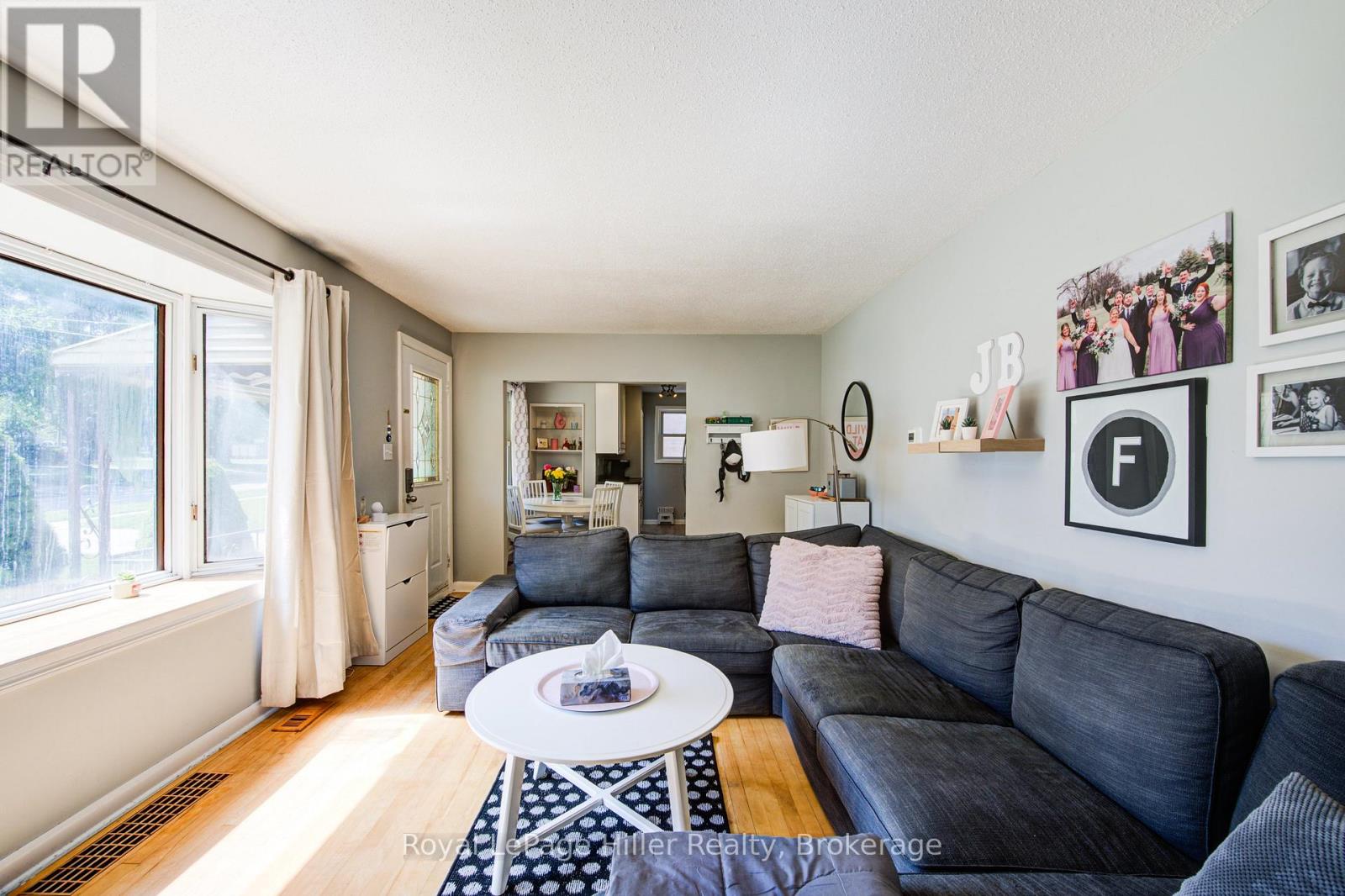 11 Warwick Road, Stratford, Ontario  N5A 6E6 - Photo 6 - X12359792