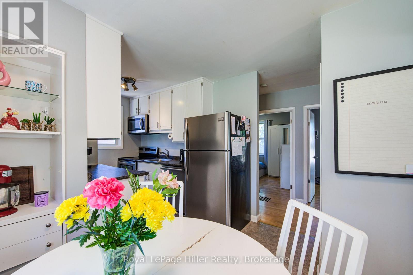 11 Warwick Road, Stratford, Ontario  N5A 6E6 - Photo 9 - X12359792