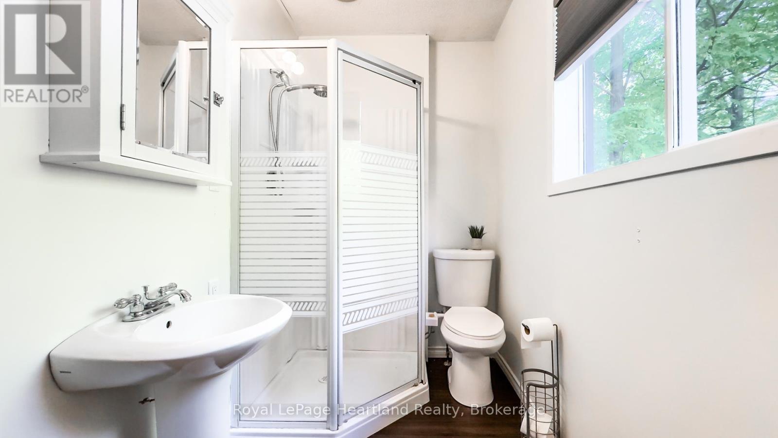 216 Shadywood Crescent, Huron-Kinloss, Ontario  N2Z 2X3 - Photo 29 - X12359832
