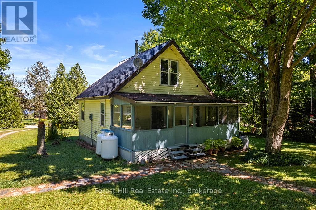 523580 12th Concession, West Grey, Ontario  N0C 1H0 - Photo 5 - X12359879