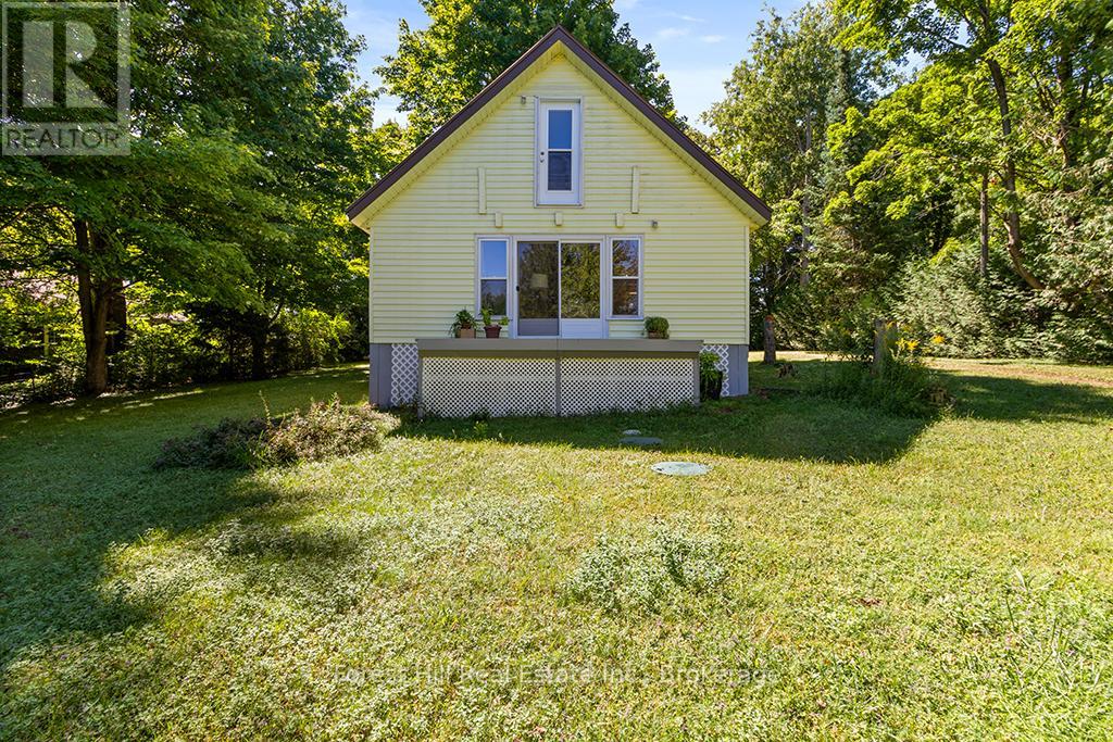 523580 12th Concession, West Grey, Ontario  N0C 1H0 - Photo 6 - X12359879