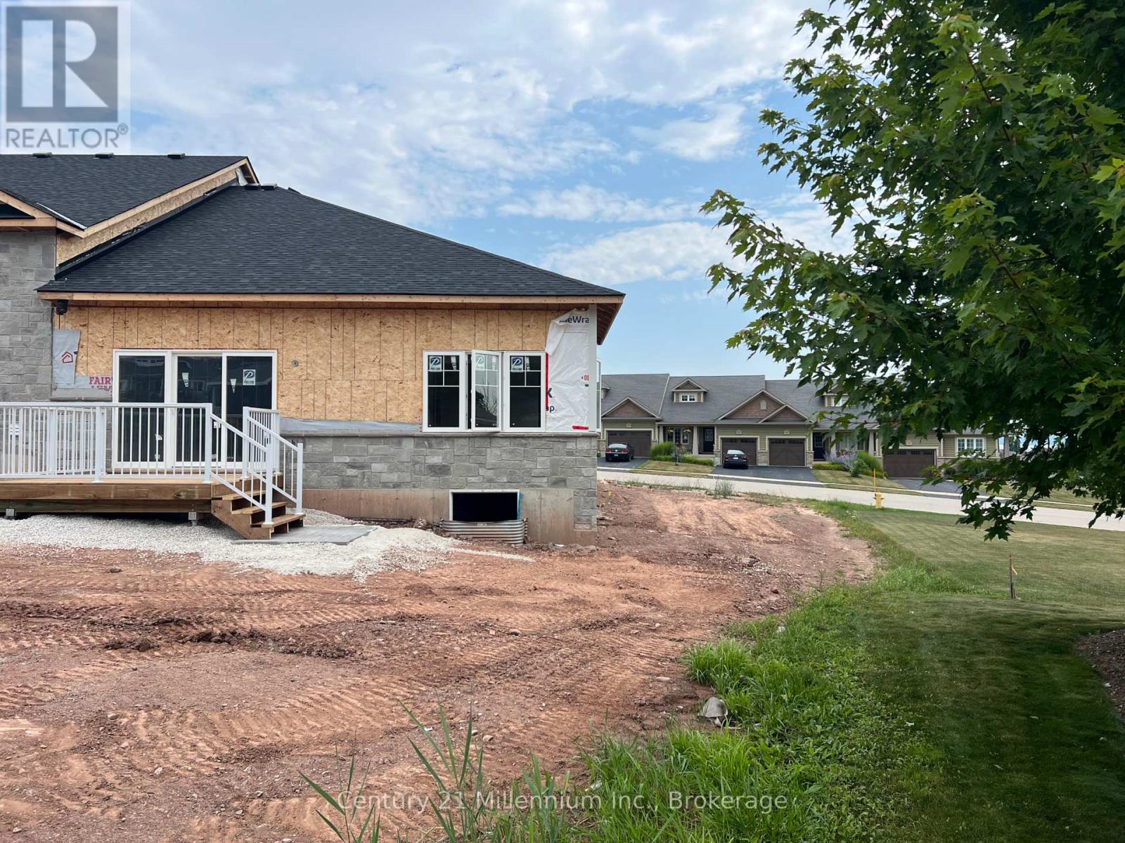 308 Telford Trail, Georgian Bluffs, Ontario  N0H 1S0 - Photo 4 - X12359888
