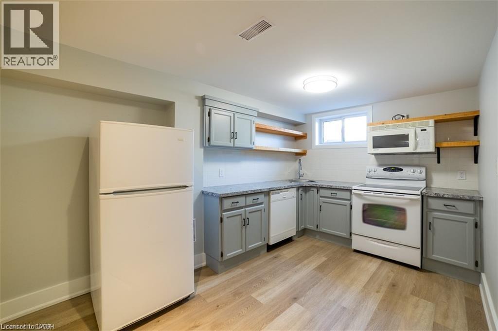 225 East 24th Street Unit# Bsmnt, Hamilton, Ontario  L8V 2Y5 - Photo 8 - 40762755