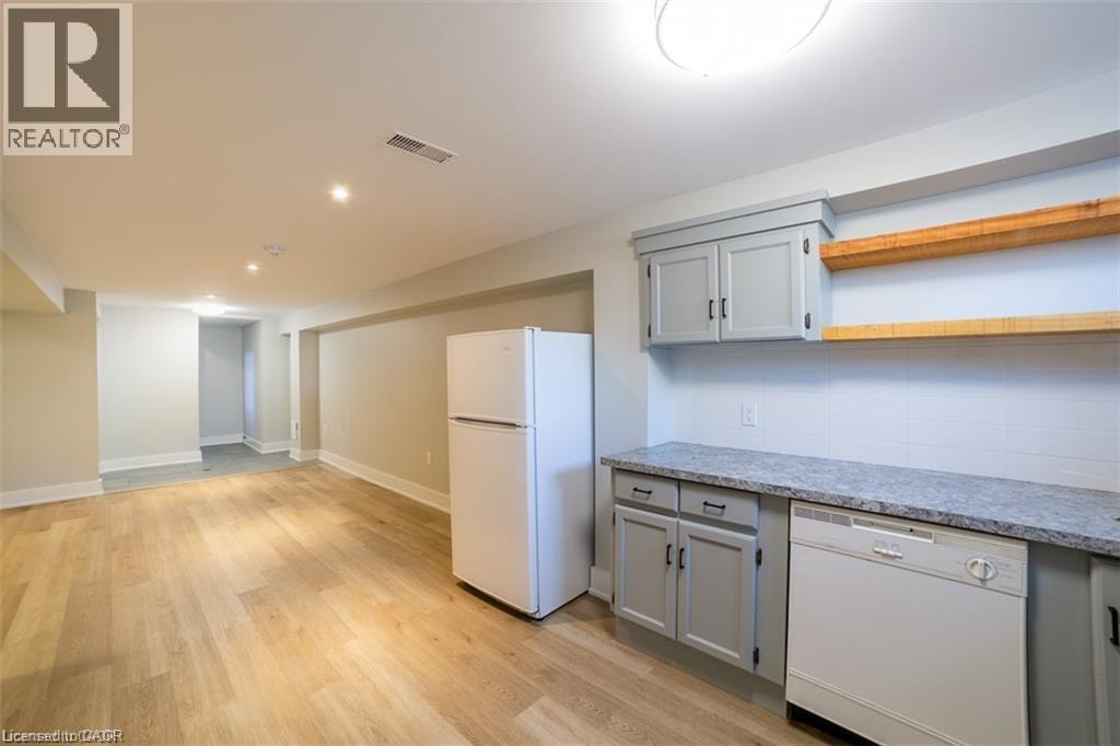 225 East 24th Street Unit# Bsmnt, Hamilton, Ontario  L8V 2Y5 - Photo 10 - 40762755