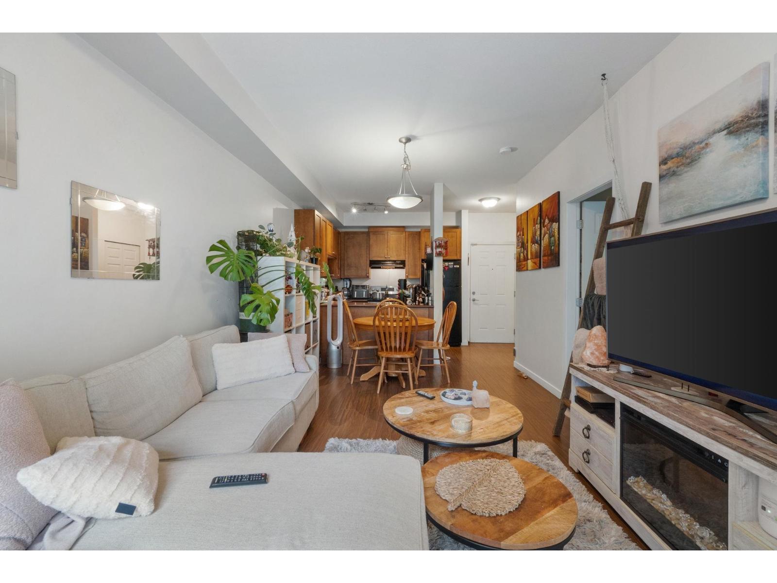 205 13277 108th Avenue, Surrey, British Columbia  V3T 0A9 - Photo 5 - R3037400