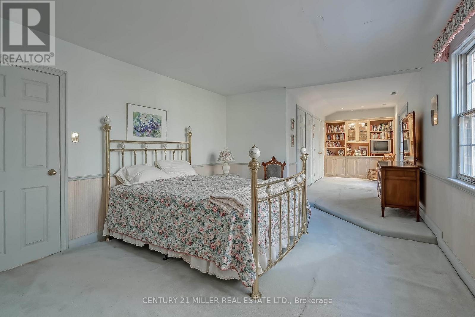 1296 Cumnock Crescent, Oakville, Ontario  L6J 2N7 - Photo 34 - W12359713