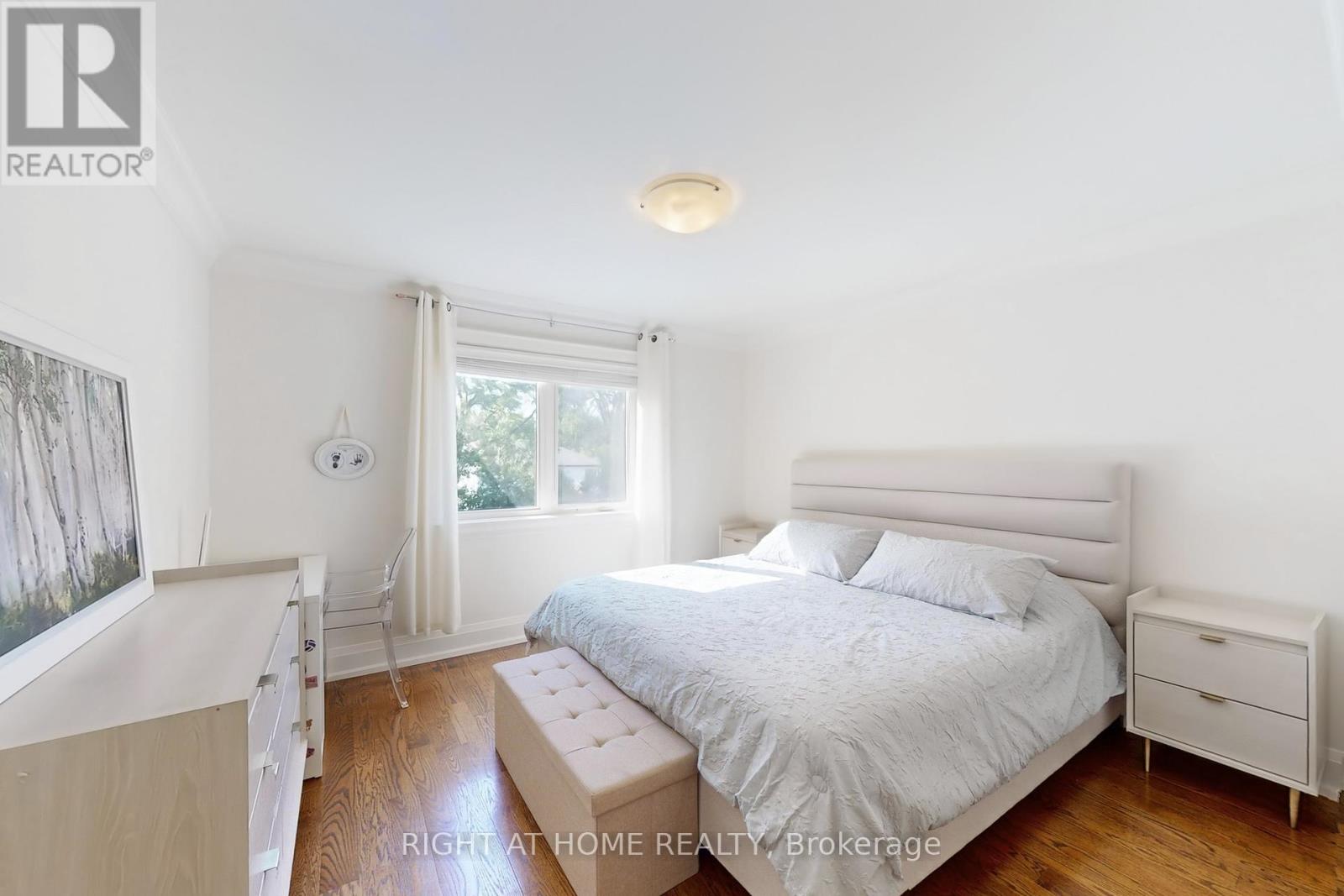 490 Orchard Drive, Oakville (Wo West), Ontario  L6K 1P1 - Photo 14 - W12359719