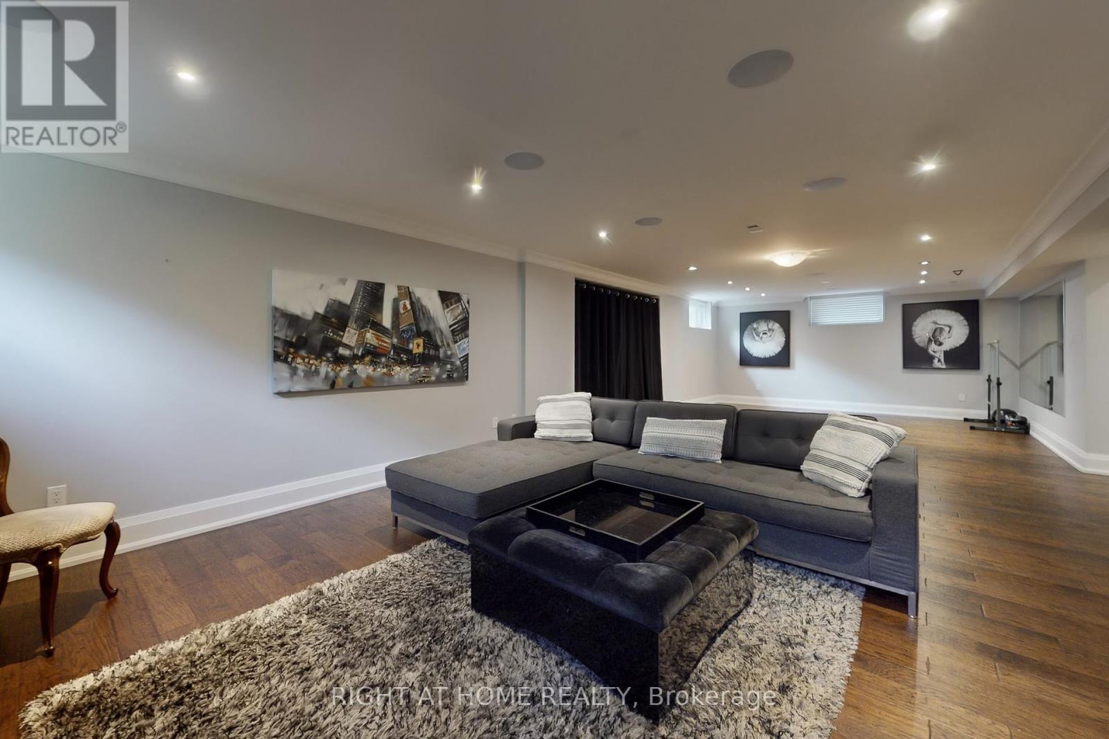 490 Orchard Drive, Oakville (Wo West), Ontario  L6K 1P1 - Photo 20 - W12359719