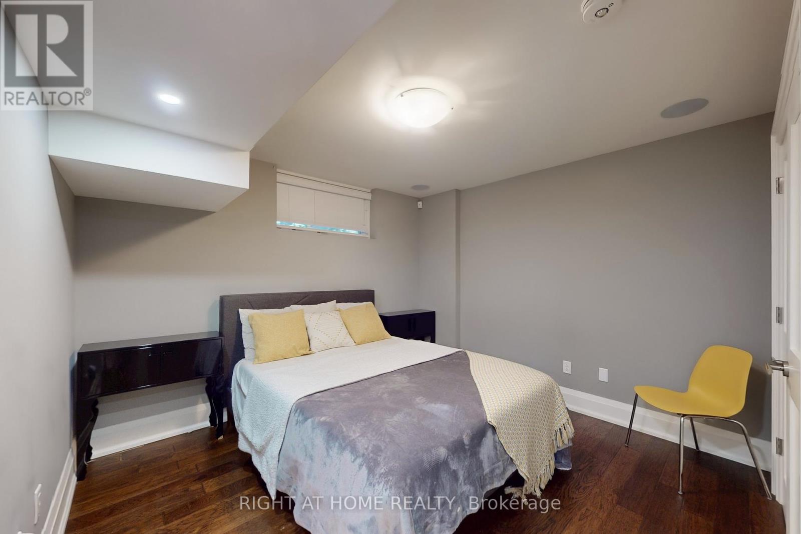 490 Orchard Drive, Oakville (Wo West), Ontario  L6K 1P1 - Photo 21 - W12359719