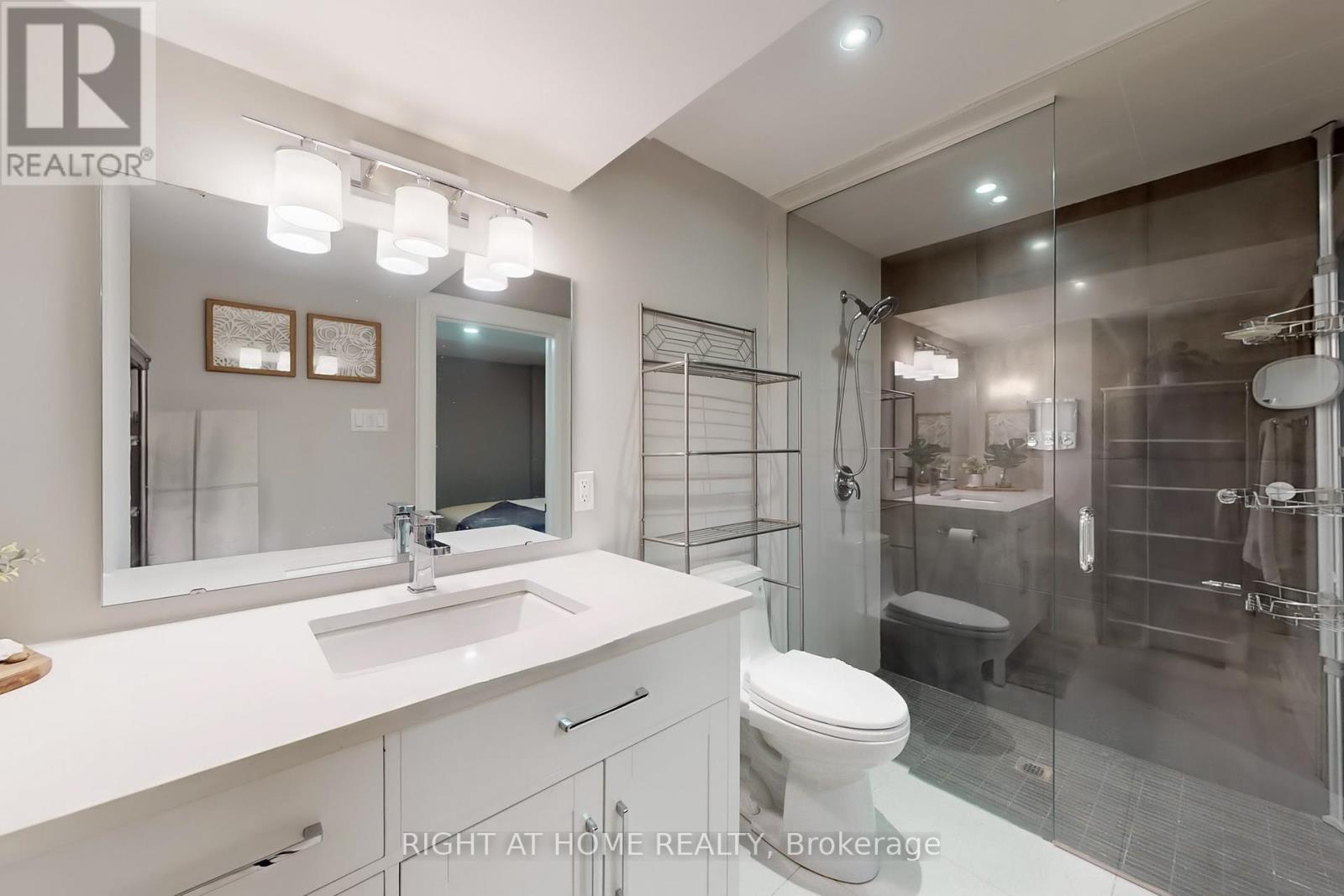 490 Orchard Drive, Oakville (Wo West), Ontario  L6K 1P1 - Photo 22 - W12359719