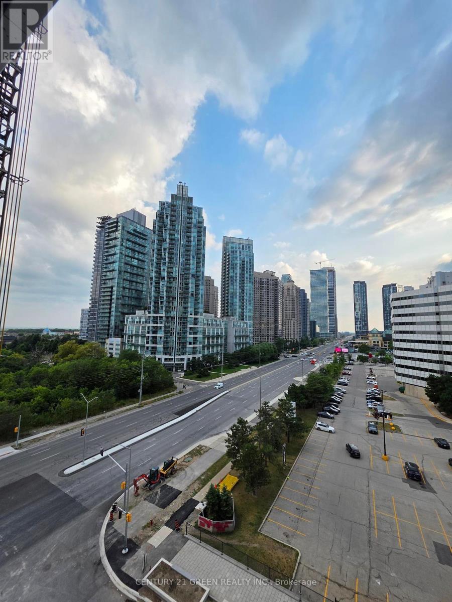 706 - 151 City Center Drive, Mississauga, Ontario  L5B 0N9 - Photo 11 - W12359748