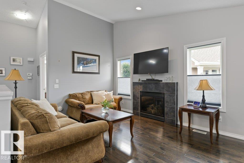 Property at 18 NEVIS CL image 2