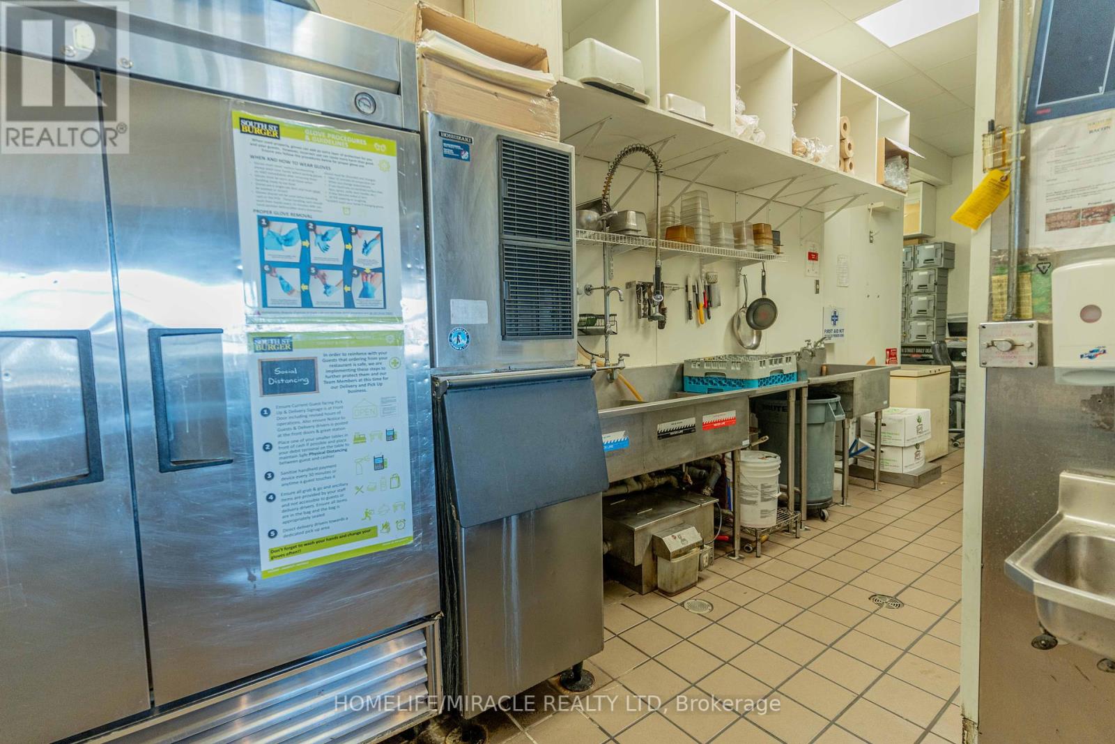 B-19 - 1400 Ottawa Street S, Kitchener, Ontario  N2E 4E2 - Photo 20 - X12359708
