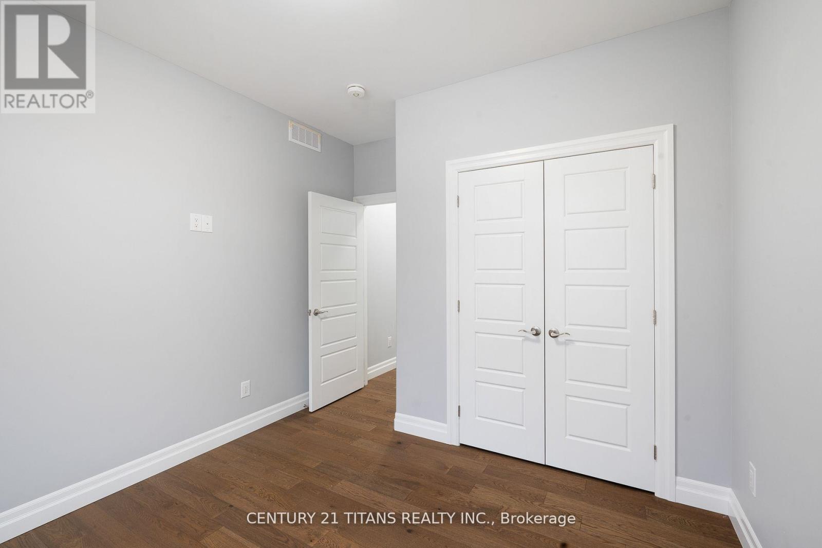 19 Tracy Drive, Chatham-Kent, Ontario  N7M 6G2 - Photo 14 - X12359716
