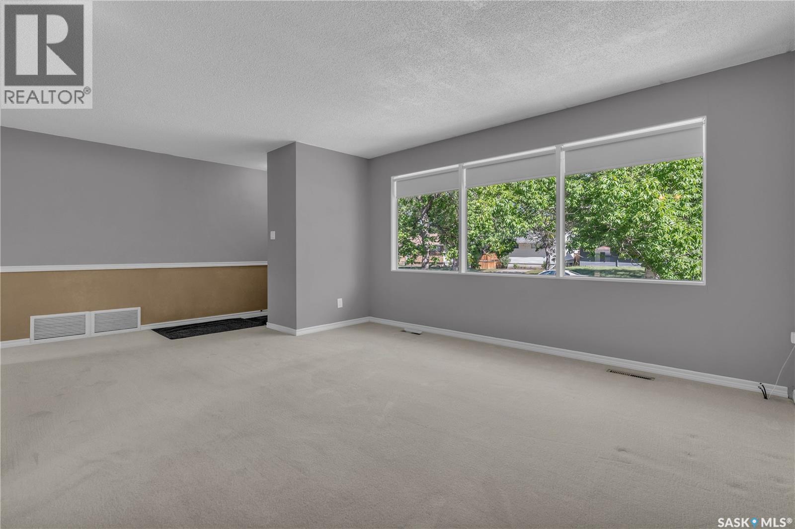 2656 Rothwell Street, Regina, Saskatchewan  S4N 2E1 - Photo 6 - SK016395
