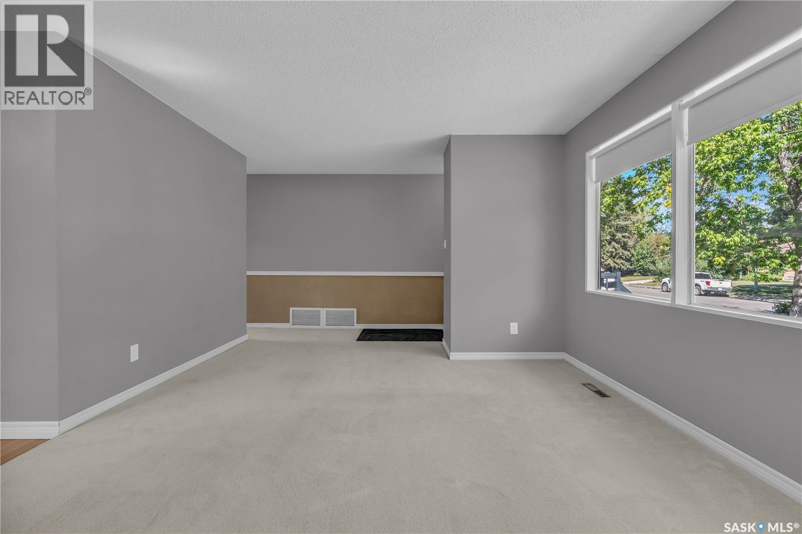 2656 Rothwell Street, Regina, Saskatchewan  S4N 2E1 - Photo 7 - SK016395