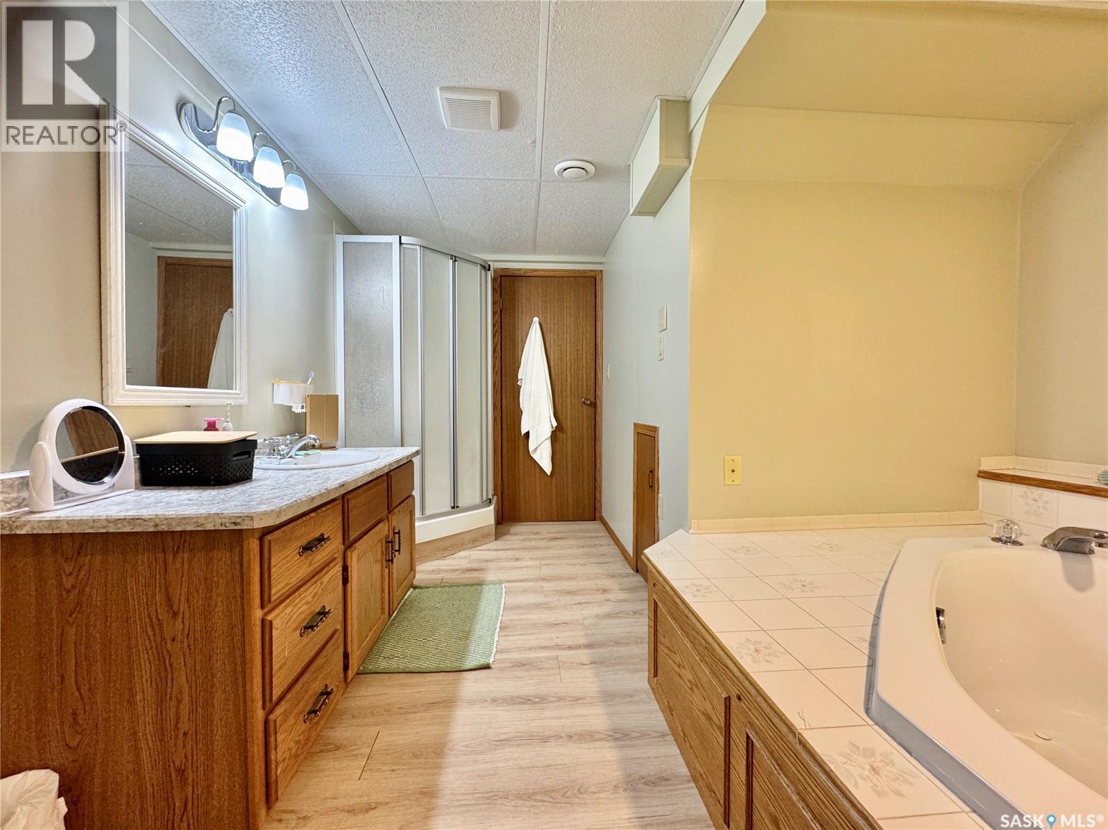 404 Darlington Street E, Yorkton, Saskatchewan  S3N 3Y9 - Photo 30 - SK016389
