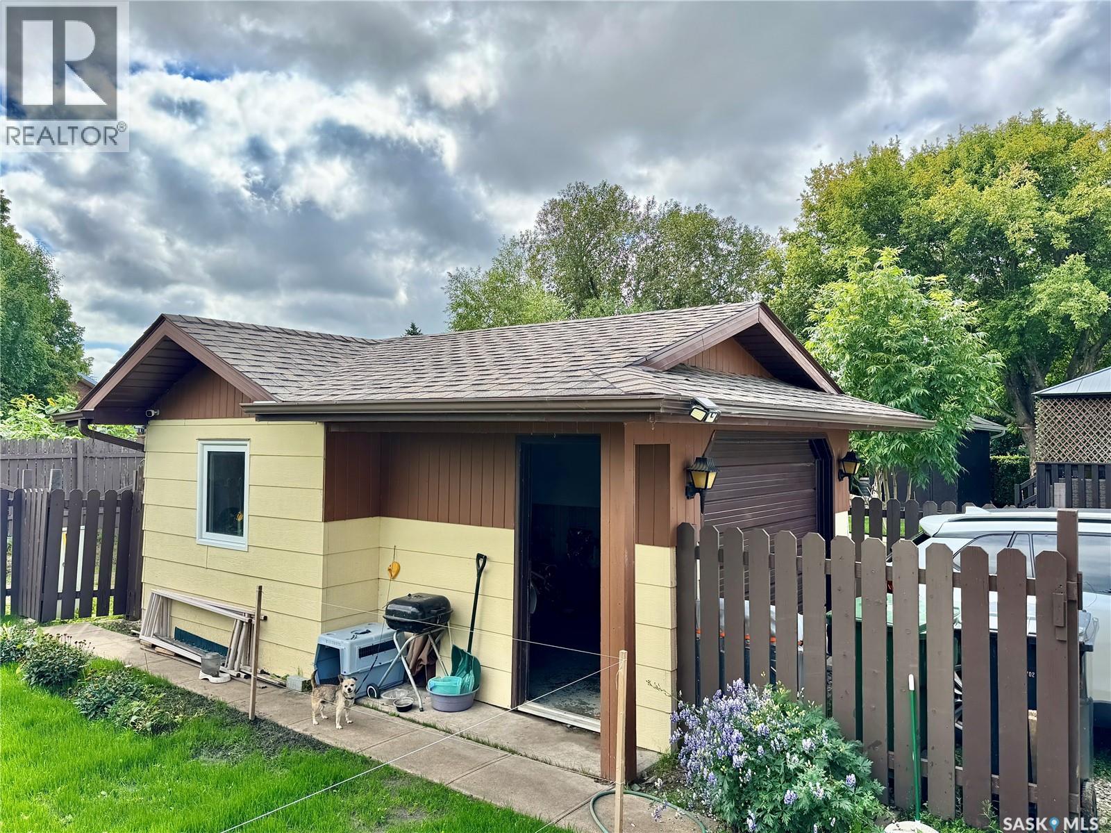 404 Darlington Street E, Yorkton, Saskatchewan  S3N 3Y9 - Photo 41 - SK016389