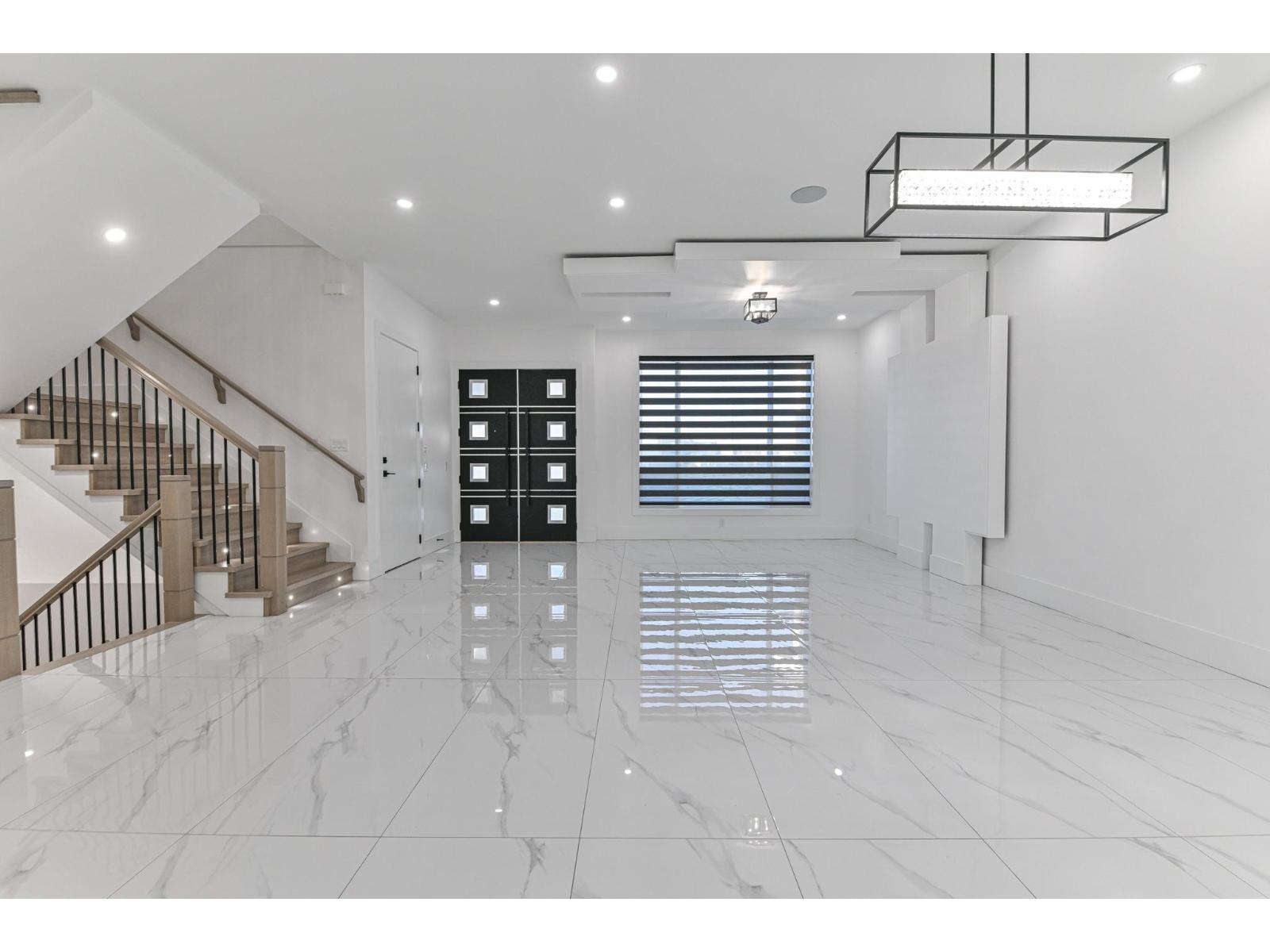 2540 Terminal Court, Abbotsford, British Columbia  V4X 1L9 - Photo 3 - R3039591