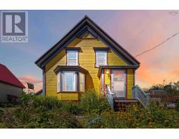 113 Second Street, Westport, Ca
