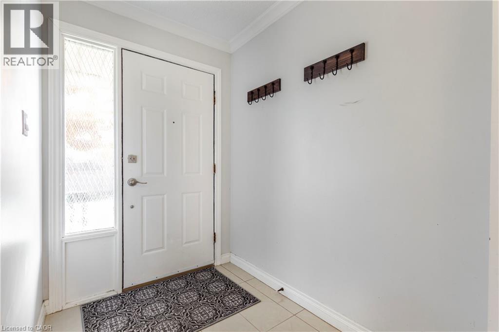 15 Gilcrest Street, Hamilton, Ontario  L9C 7G9 - Photo 5 - 40762801