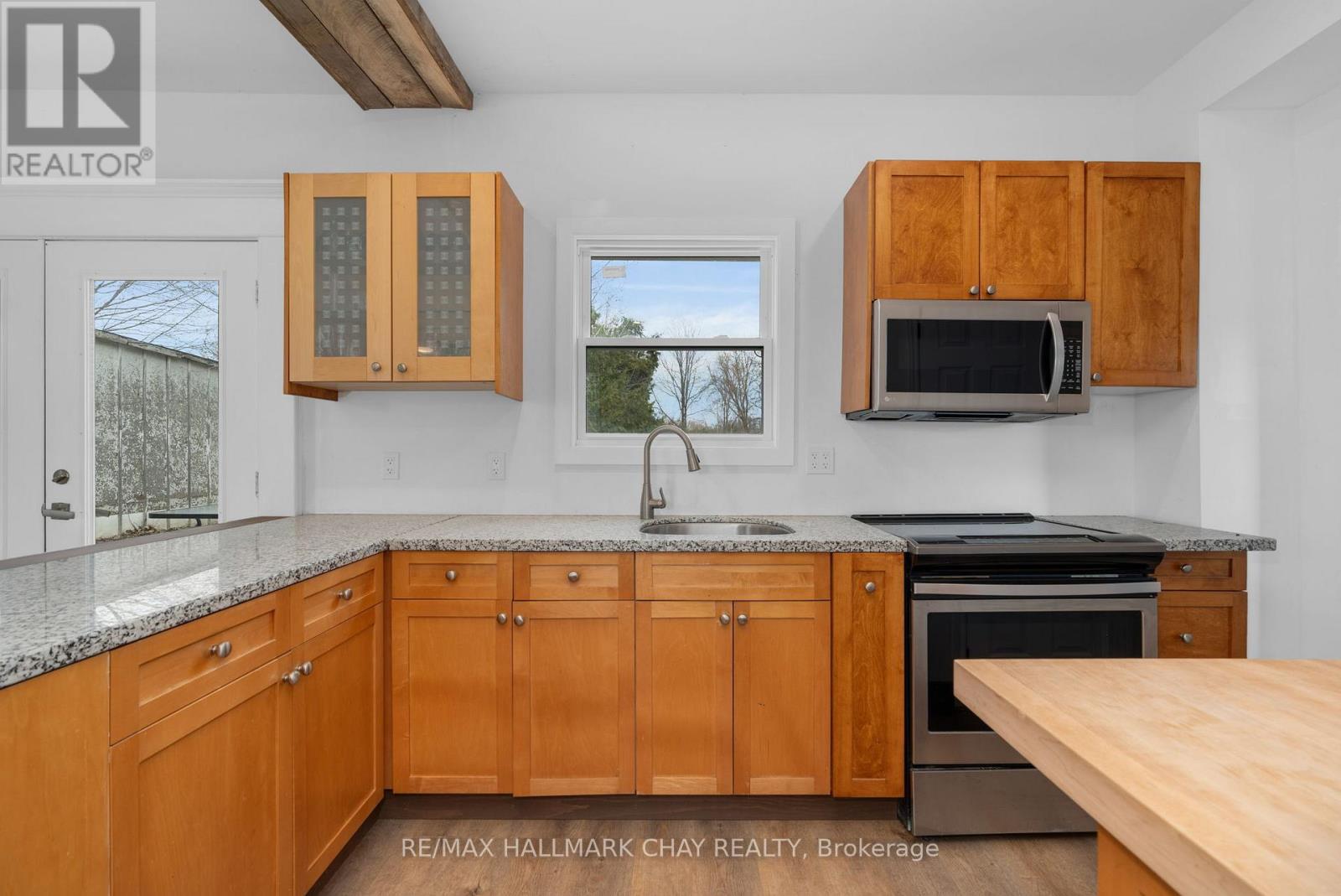 17 County Road 6 Road S, Tiny, Ontario  L0L 2J0 - Photo 12 - S12359778