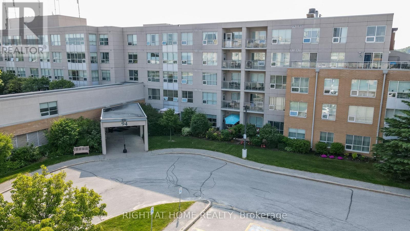417 - 94 Dean Avenue, Barrie, Ontario  L4N 0M3 - Photo 1 - S12359793